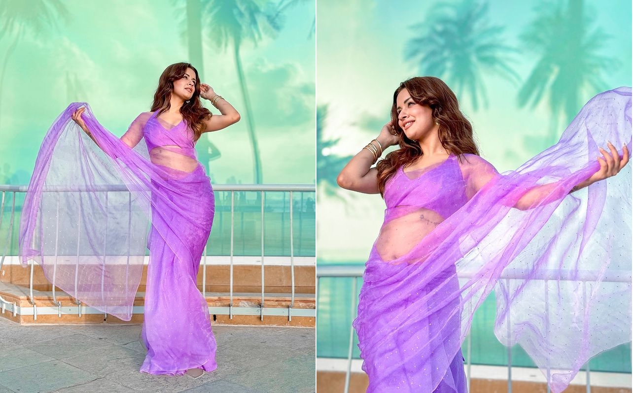 Avneet Kaur Latest Pics: Avneet Kaur made fans drool with her killer looks in a transparent saree.