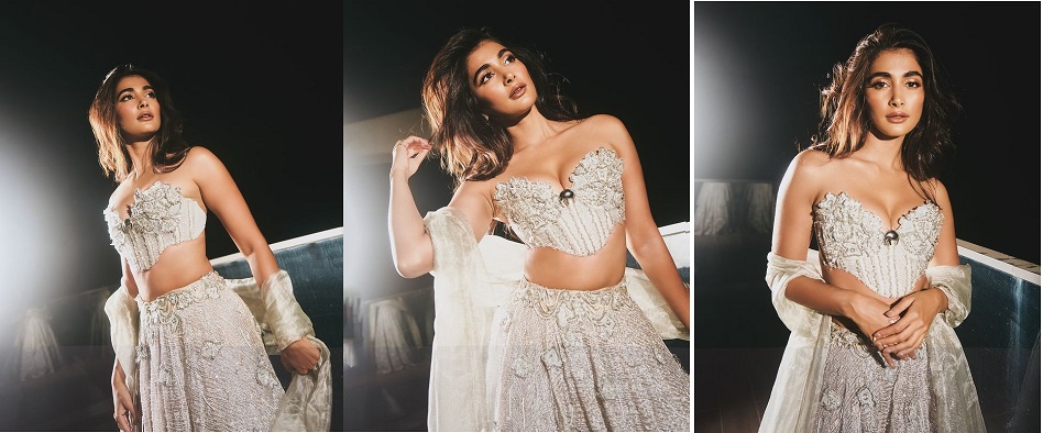 Pooja Hegde: Pooja Hegde sets the internet on fire in revealing lehenga, fans lose their senses after seeing her hotness